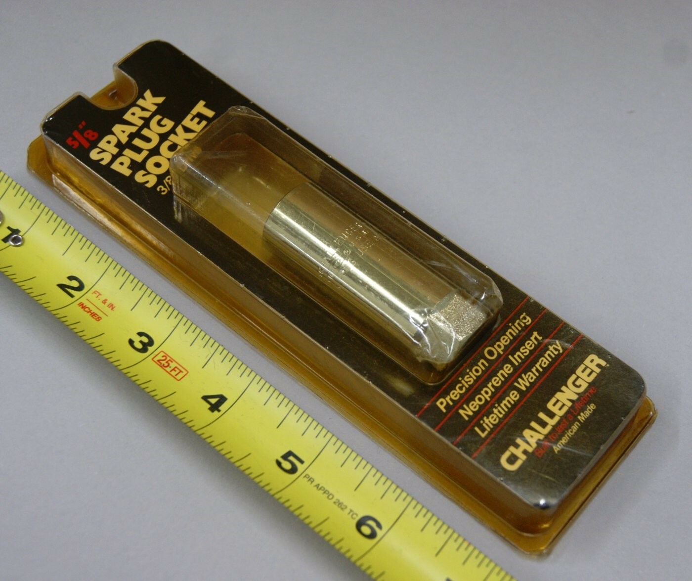 Challenger USA Made 3/8″ Drive, 5/8″ Spark Plug Socket RARE New Old Stock L-3900