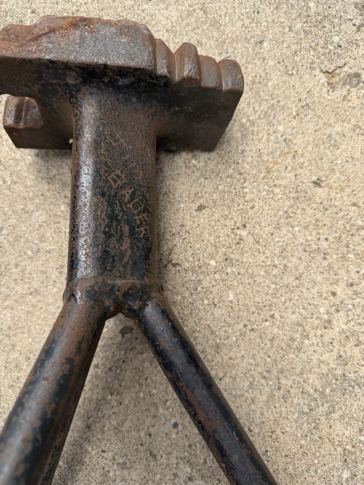 Vintage Blacksmith Valley Farrier Supply Anvil Horseshoeing Hoof Stall Jack 16lb