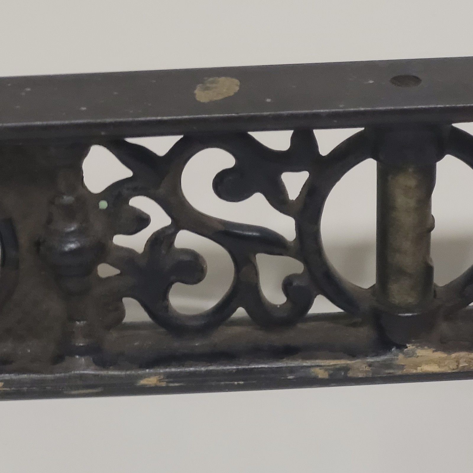 Antique DAVIS PATENT N.W. ROBINSON CO BROOKLYN NEW YORK CAST IRON 18″ LEVEL