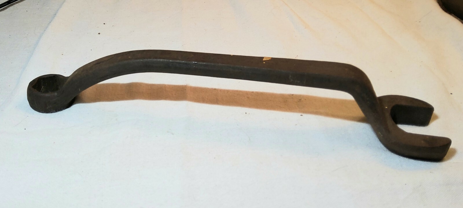 2 ANTIQUE FORD MARKED CAR WRENCHES USA-M-40-17017 & USA-M-01A-17017 ABOUT 9.5″LG