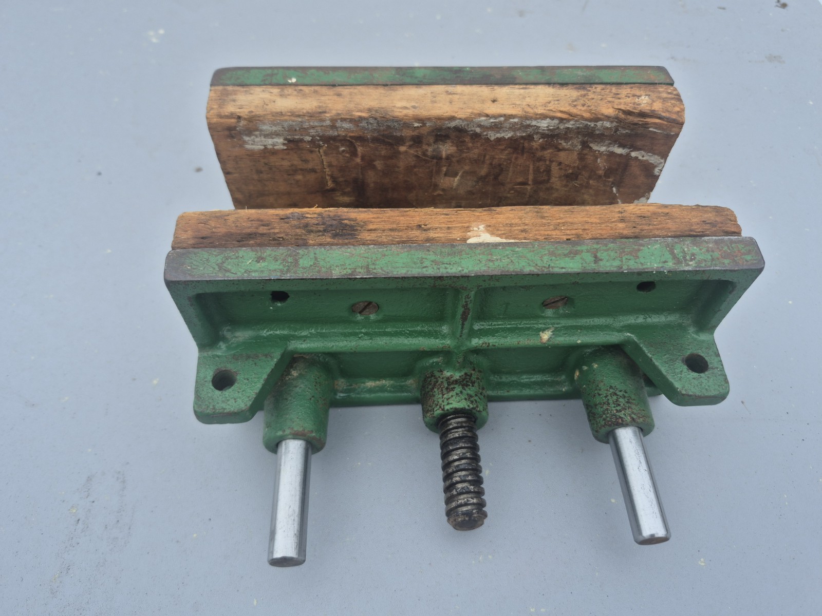 Vintage Vise DUNLAP 5205 Wood Working 7 1/2″ Wide X 3 1/2″ Opening VG Condition