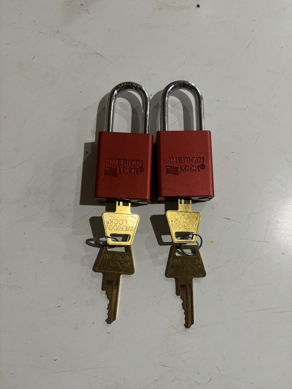 American Lock Series 1100 Padlock slight use with Two Keys