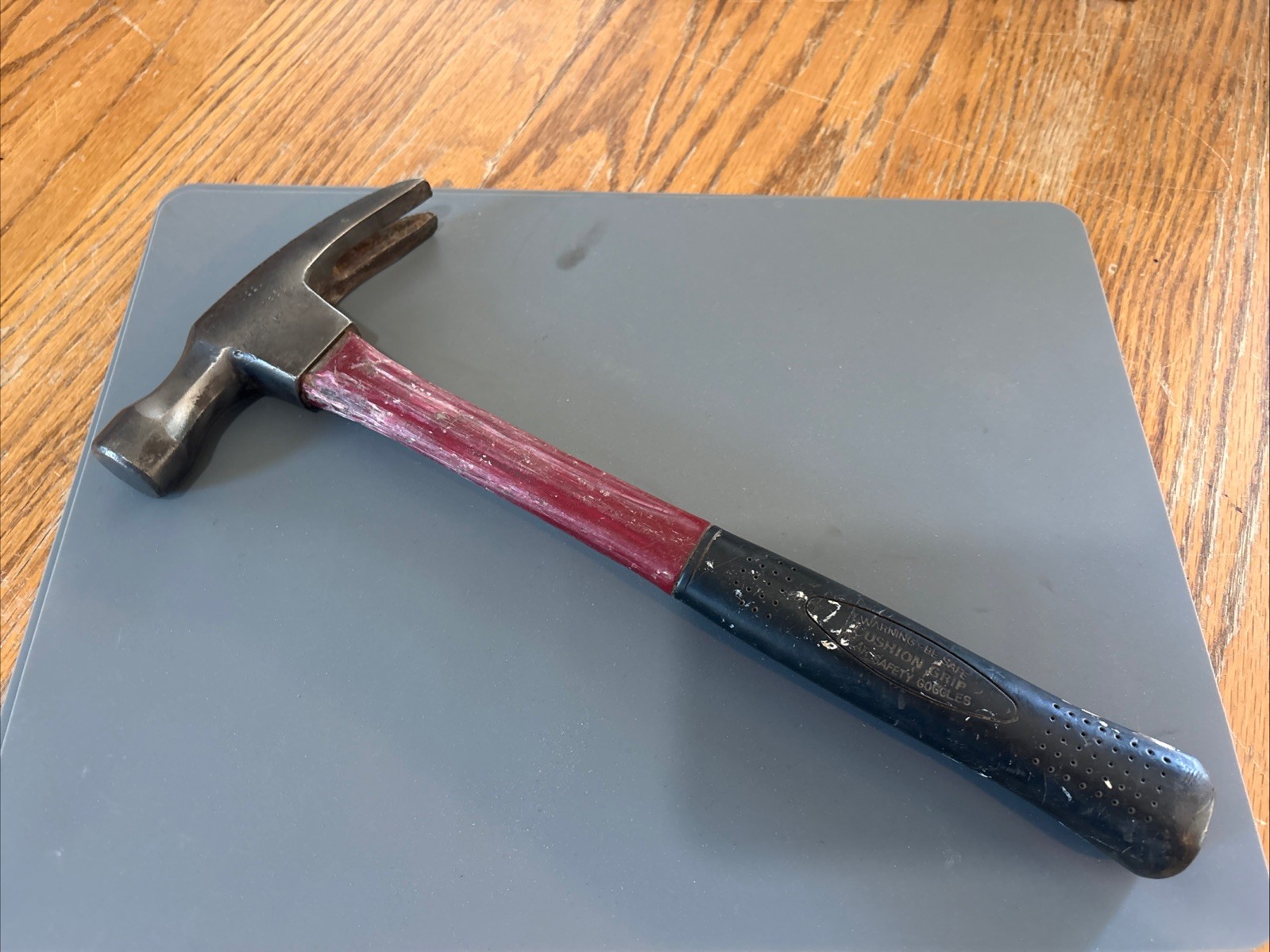 VINTAGE PLUMB 2 LB 32 OZ RIP HAMMER STRAIGHT CLAWS MADE IN USA