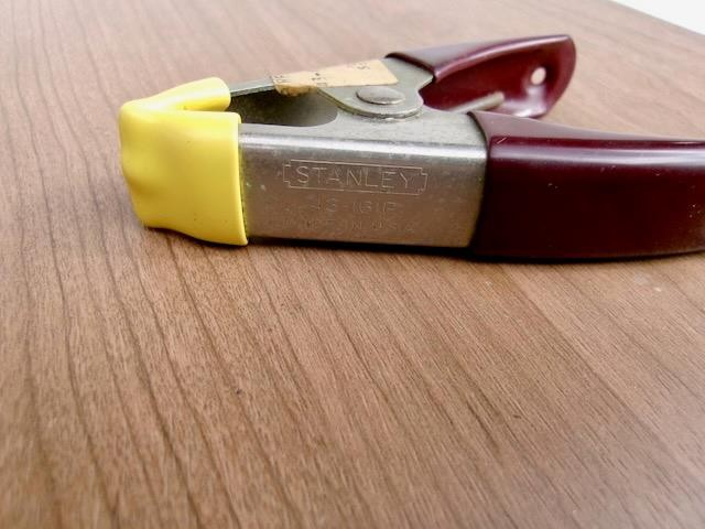 VINTAGE STANLEY USA ( LOT OF 4 ) SPRING CLAMPS 3 – 43-163P & 1 43-161P UNUSED