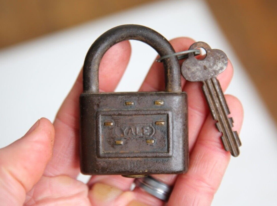 Antique Yale Padlock metal brass w/key tool box chest display case vintage old