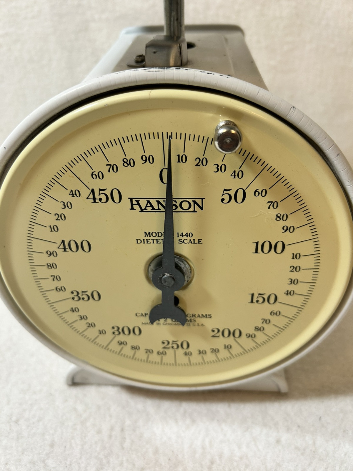 Vtg Hanson Dietetic 500 Gram Kitchen Countertop Scale Model 1440 White Enamel