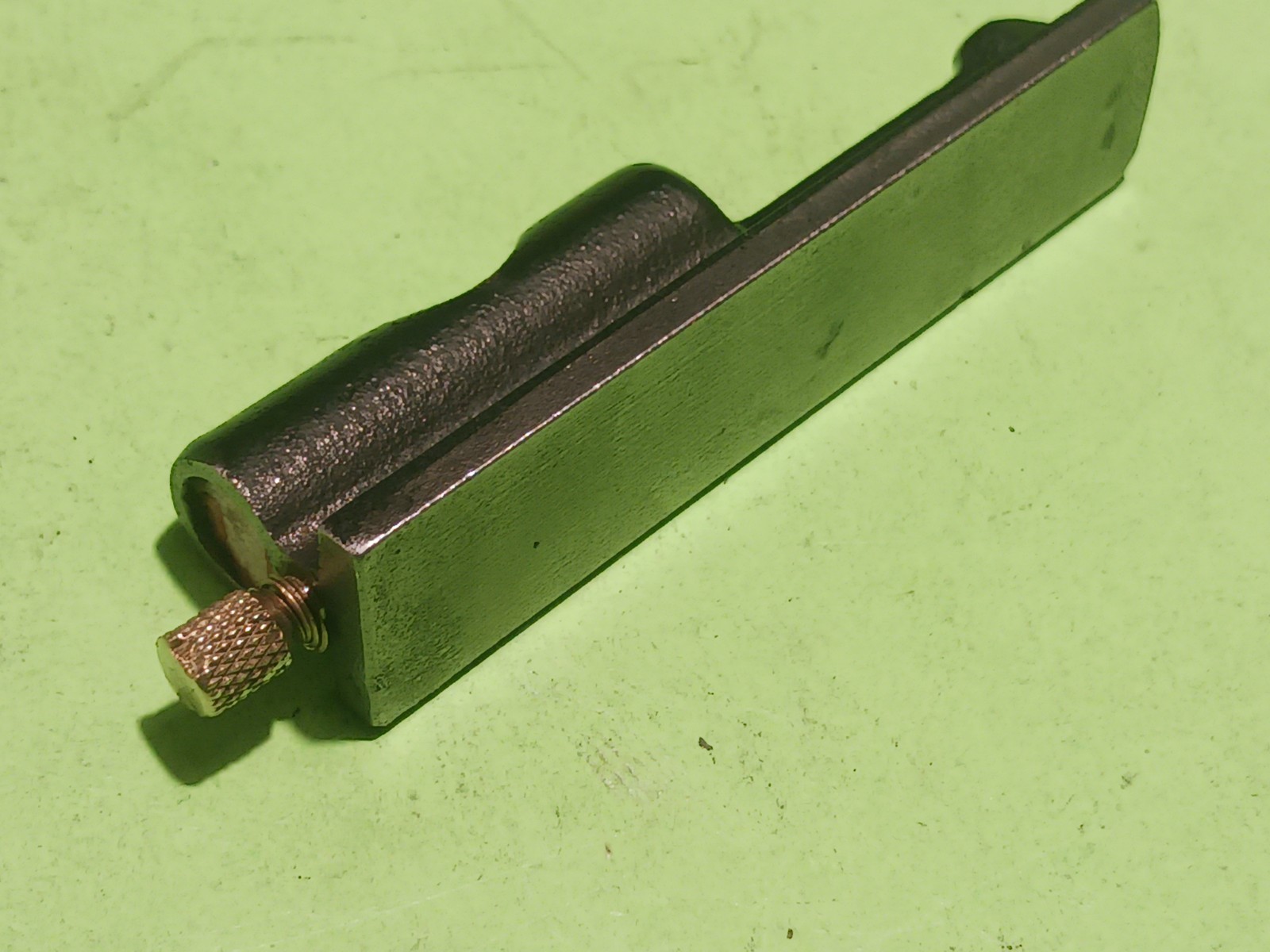 VTGE MILLERS FALLS CO. 3 1/4″ CAST IRON LEVEL & SCRIBE FROM COMBINATION SQUARE