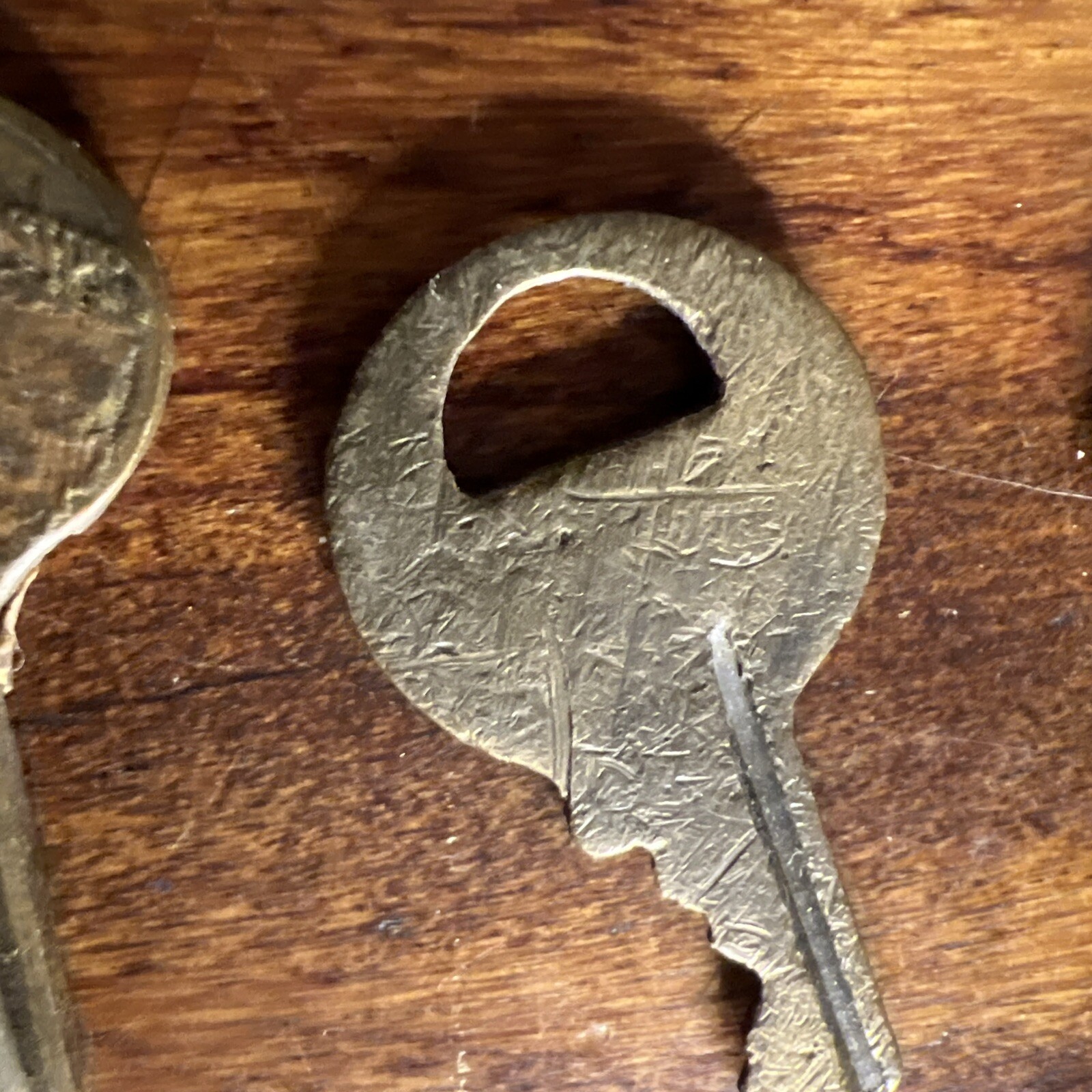 VTG 8 Walking Standing Lion Master Lock Co. Keys – Different Sizes & Color