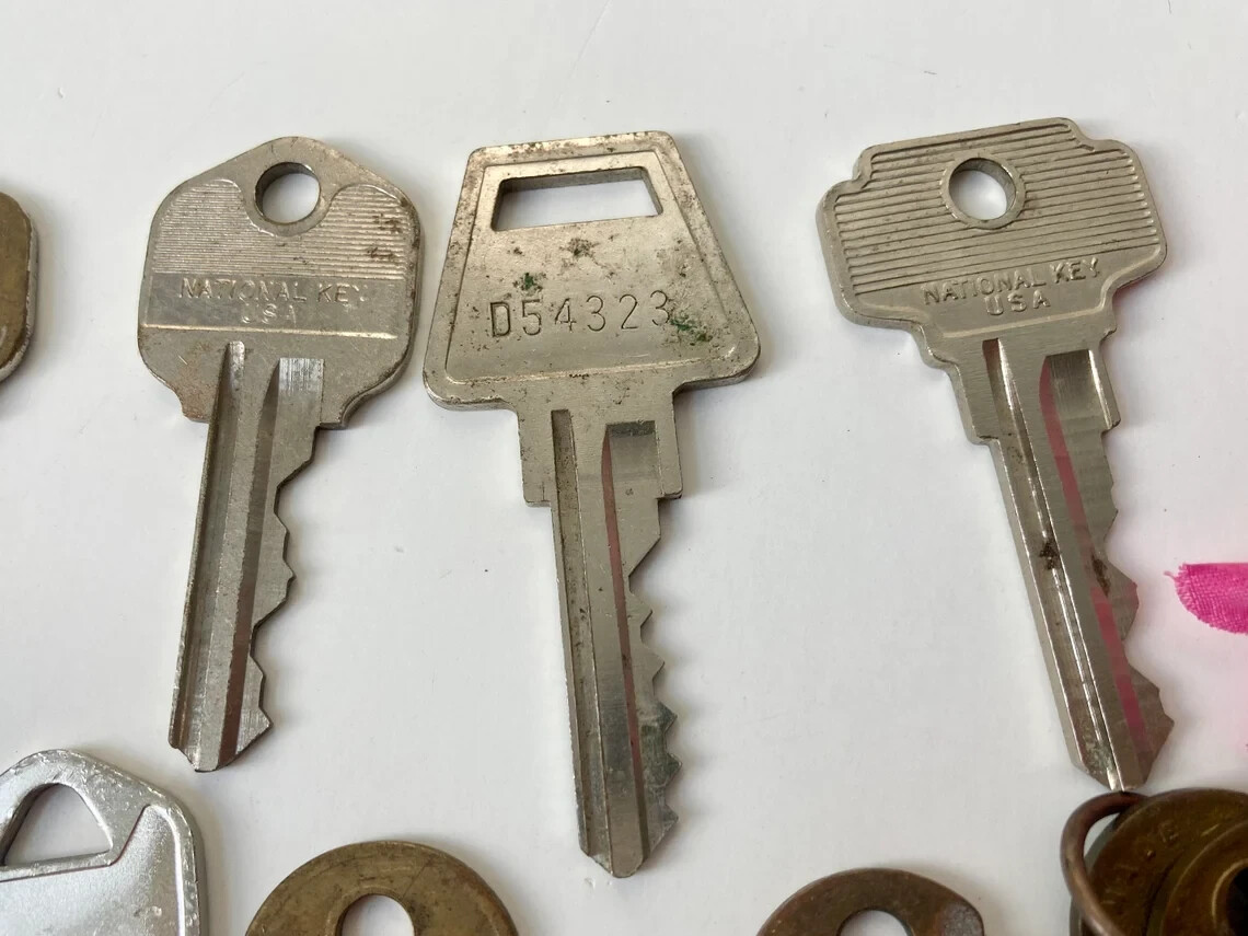 13 VTG Keys Crafting Used House Auto Car for Charms Journals Jewelry Making