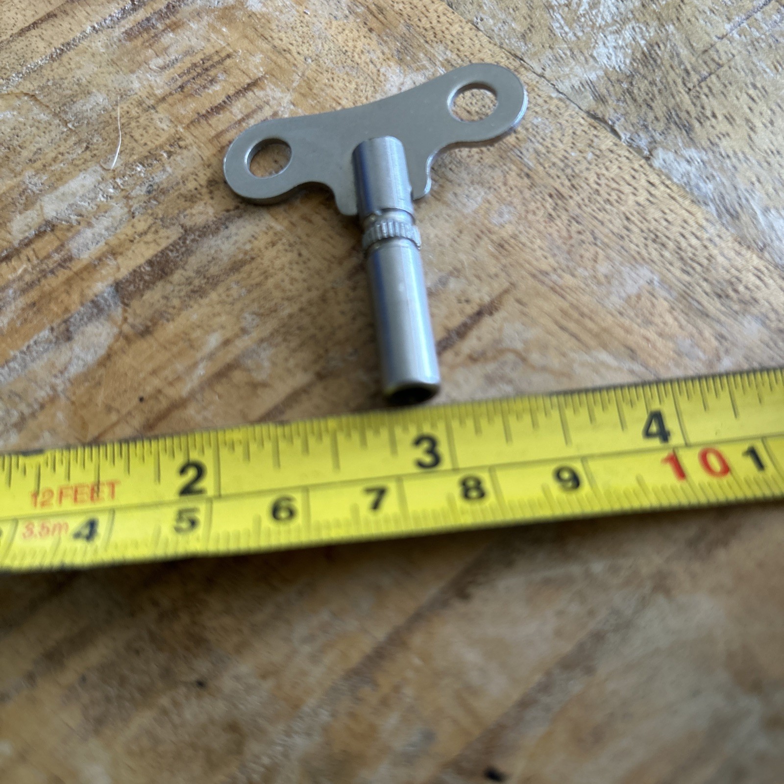 VTG CLOCK WINDING KEY ANTIQUE RARE