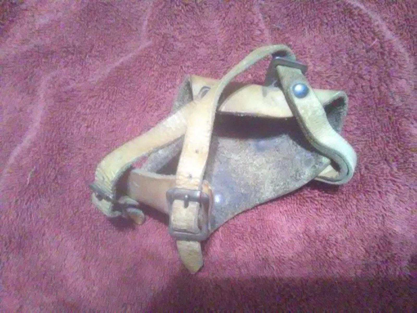 1940 Raidt CORN HUSKER SHUCKER LEATHER STEEL VINTAGE HAND FARM TOOL