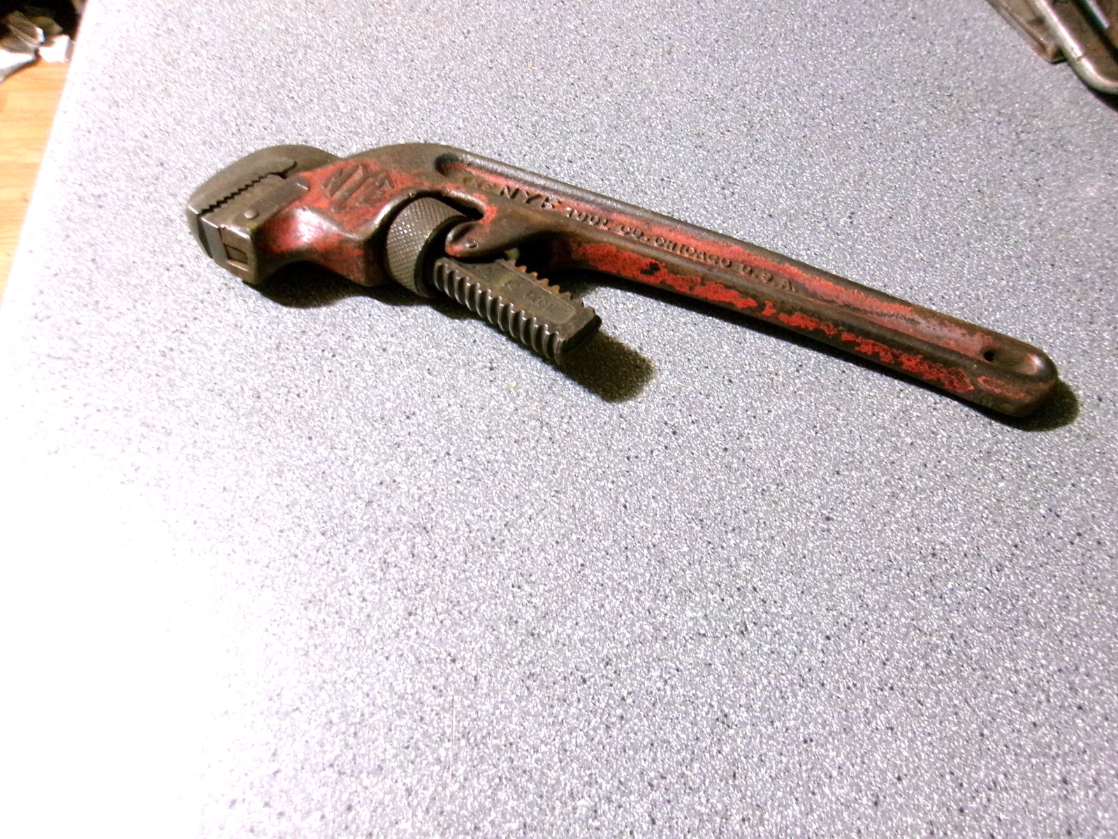 Vintage NYE Tool Co. 14″ Heavy Duty Offset Steel Pipe Wrench Chicago USA Sho