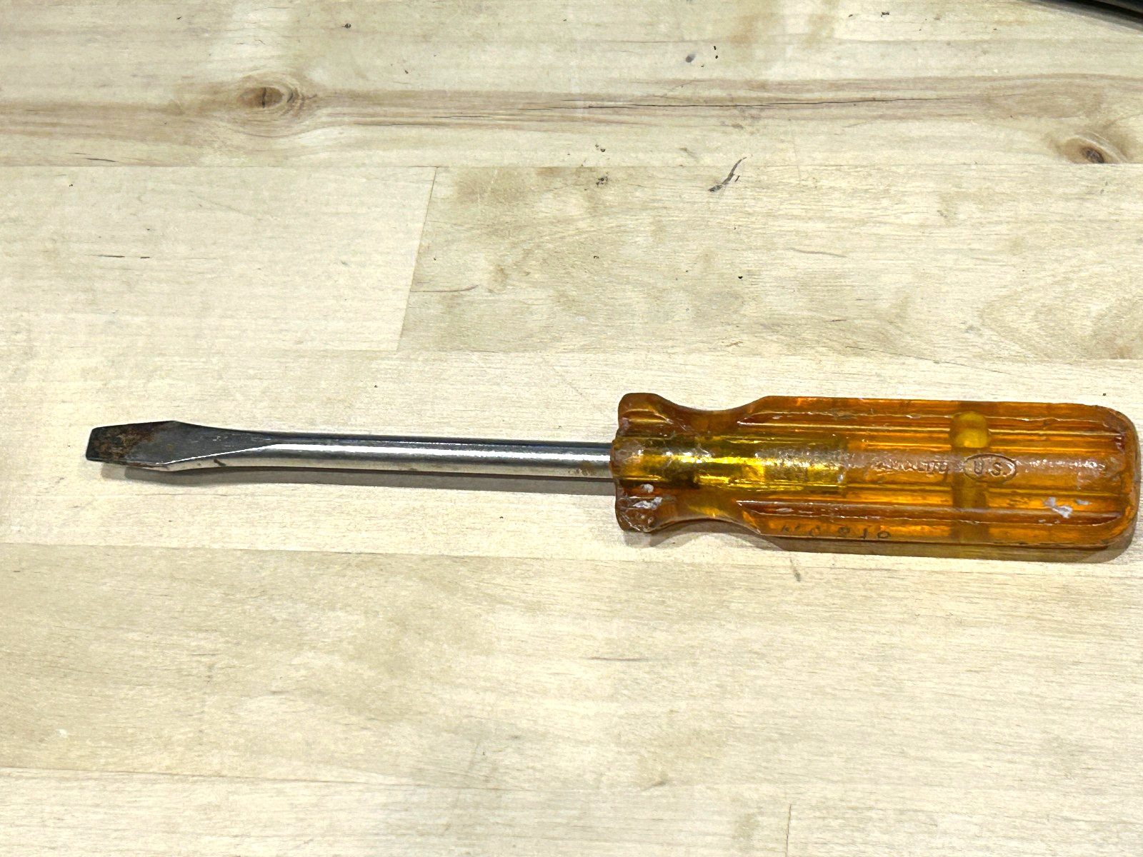 Vintage Amalite 7″ Flathead Screwdriver