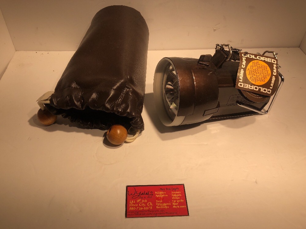 The Executive Transistorized Flasher All Weather floating Battery Lantern RARE