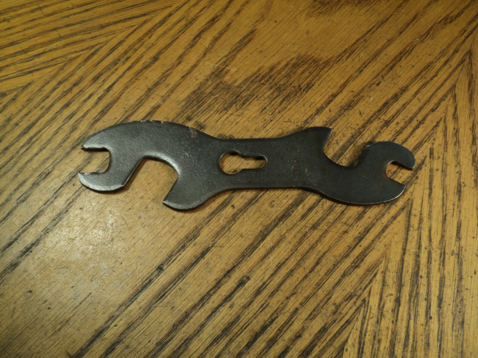 Vintage Multi Wrench Tool 5-5/8″ Long 11/16″ X 9/16″ X 3/8″ X 1/4″