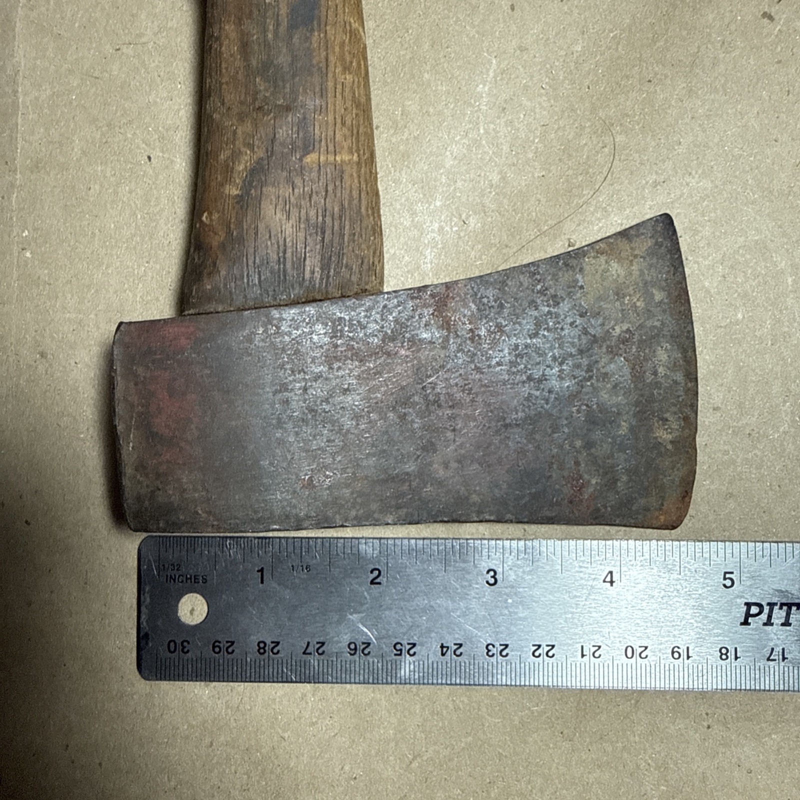 Vintage 1 1/4 lb Tomahawk – Camping – Woodsman – Throwing Ax Target Hatchet