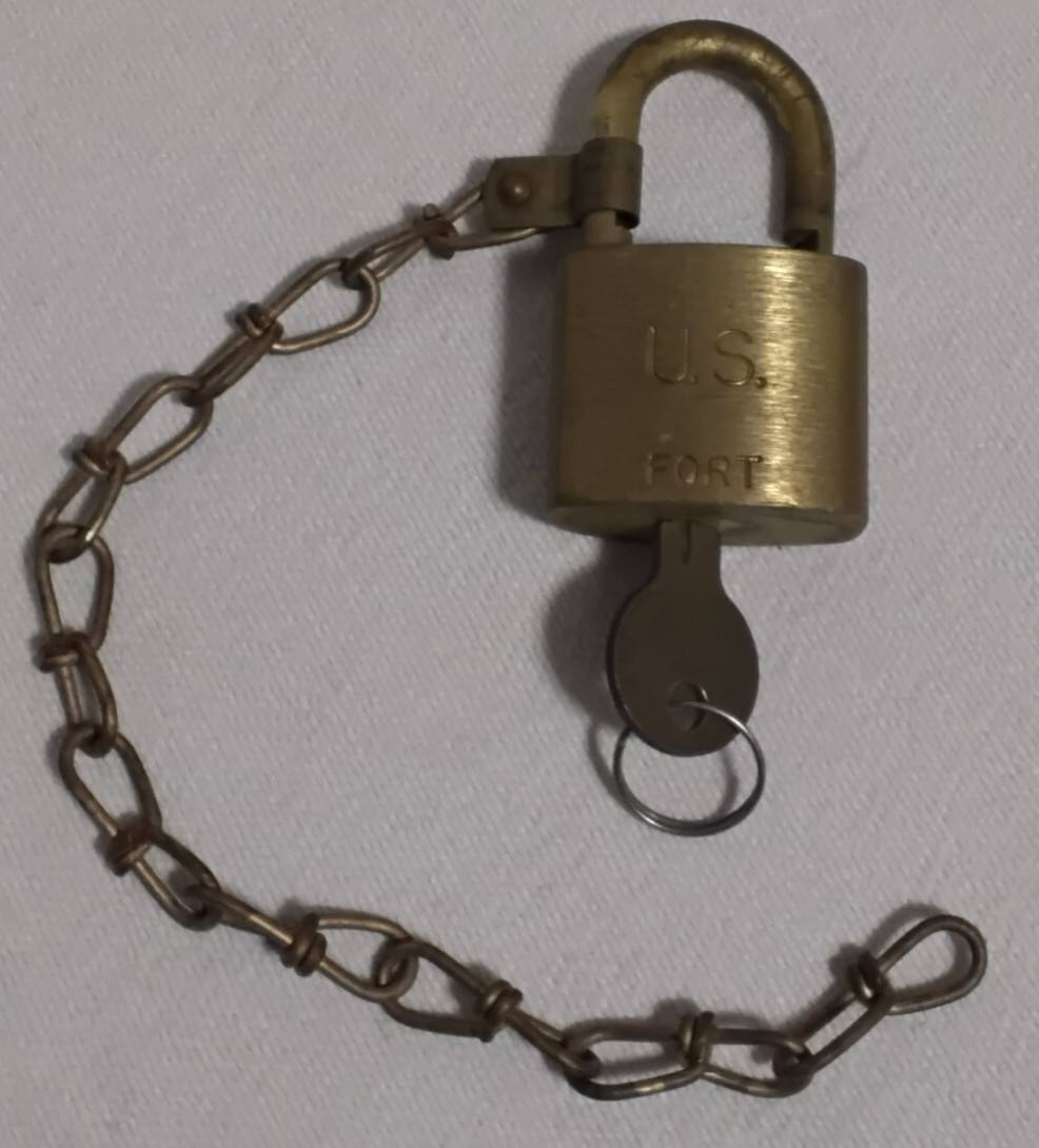 Fort Lock Co US Military Foot Locker Padlock with Key & Chain Vintage Rare 431S