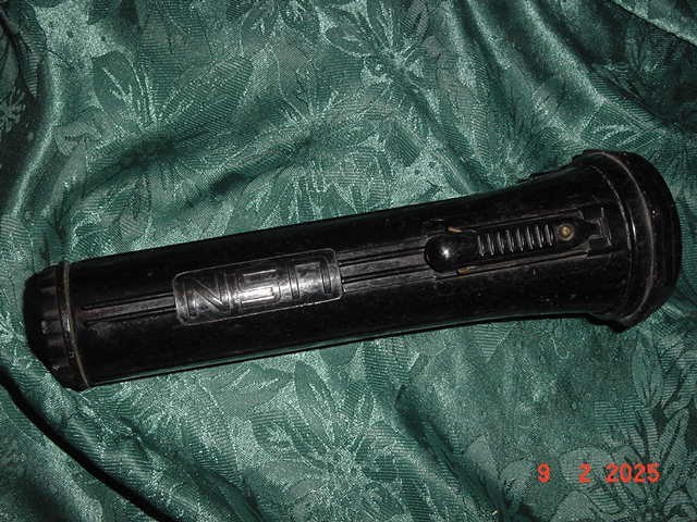BAKELITE WW11 ERA US NAVY BLACK BRASS FLASHLIGHT STEWART R. BROWNE NICE ONE!!