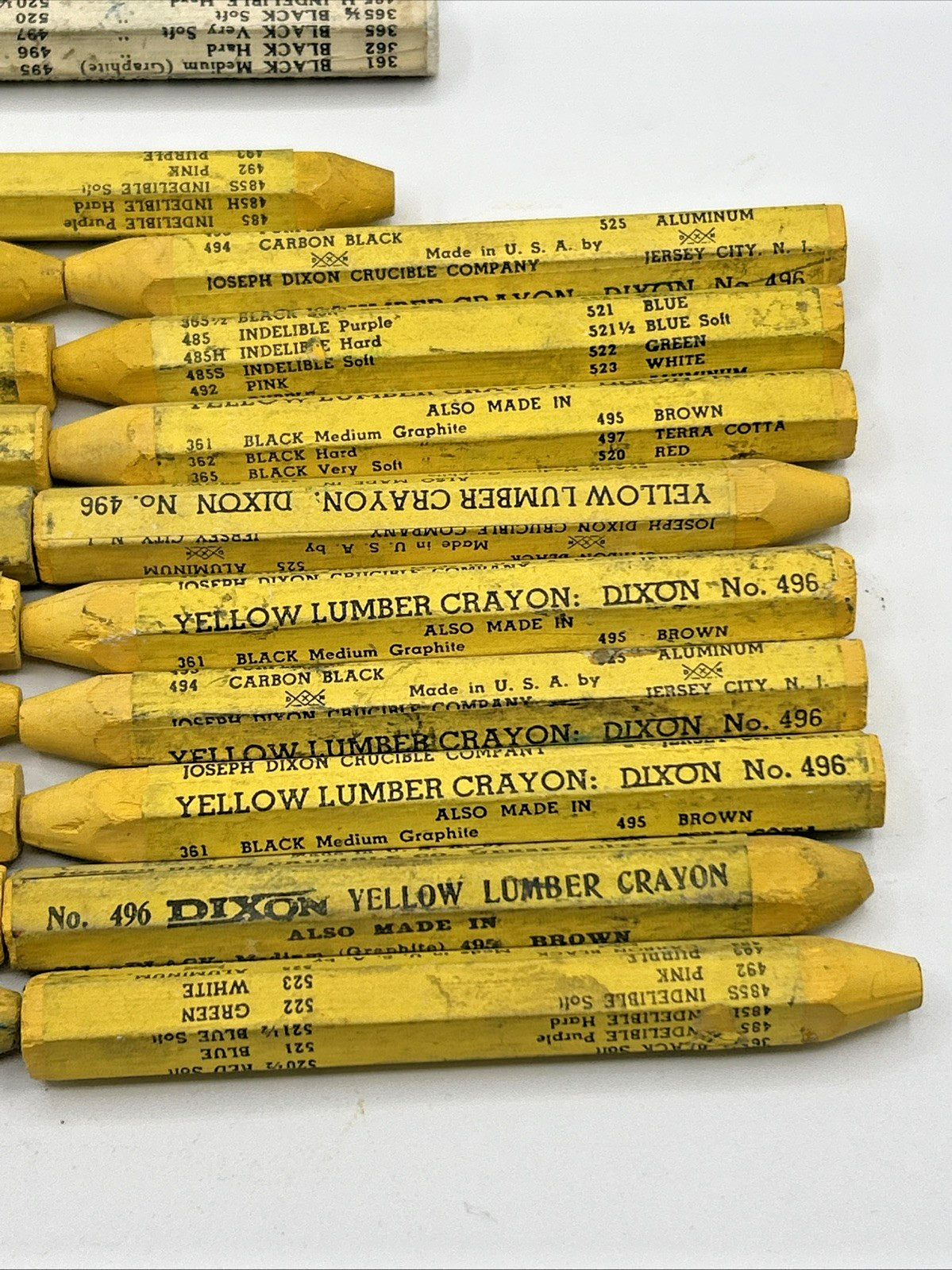 Lot of 26 Vintage Dixon Lumber Carpentry Crayon No. 365, 496, 496.5, 523