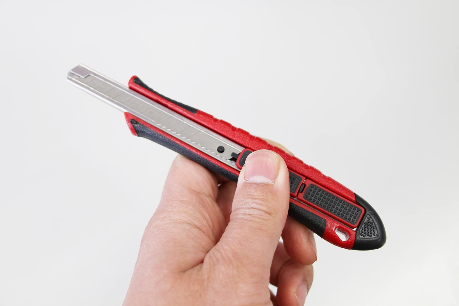 TONE Safety Return Cutter SRCT-9, 9mm Wide, Red