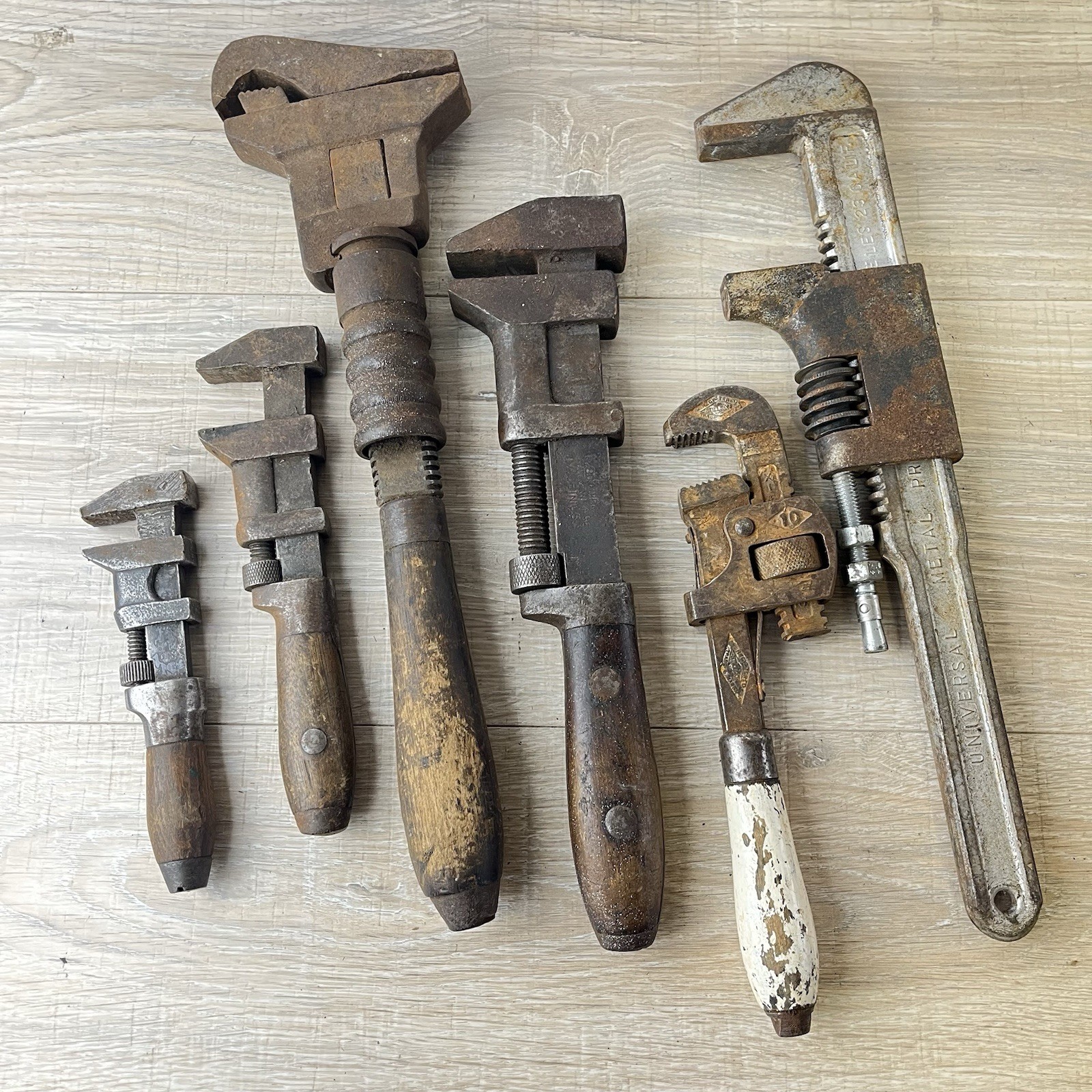 Vtg ATQ Pipe Monkey Wrenches Lot 6 Mostly Wood Handle Stillson, L. Coes, Girard