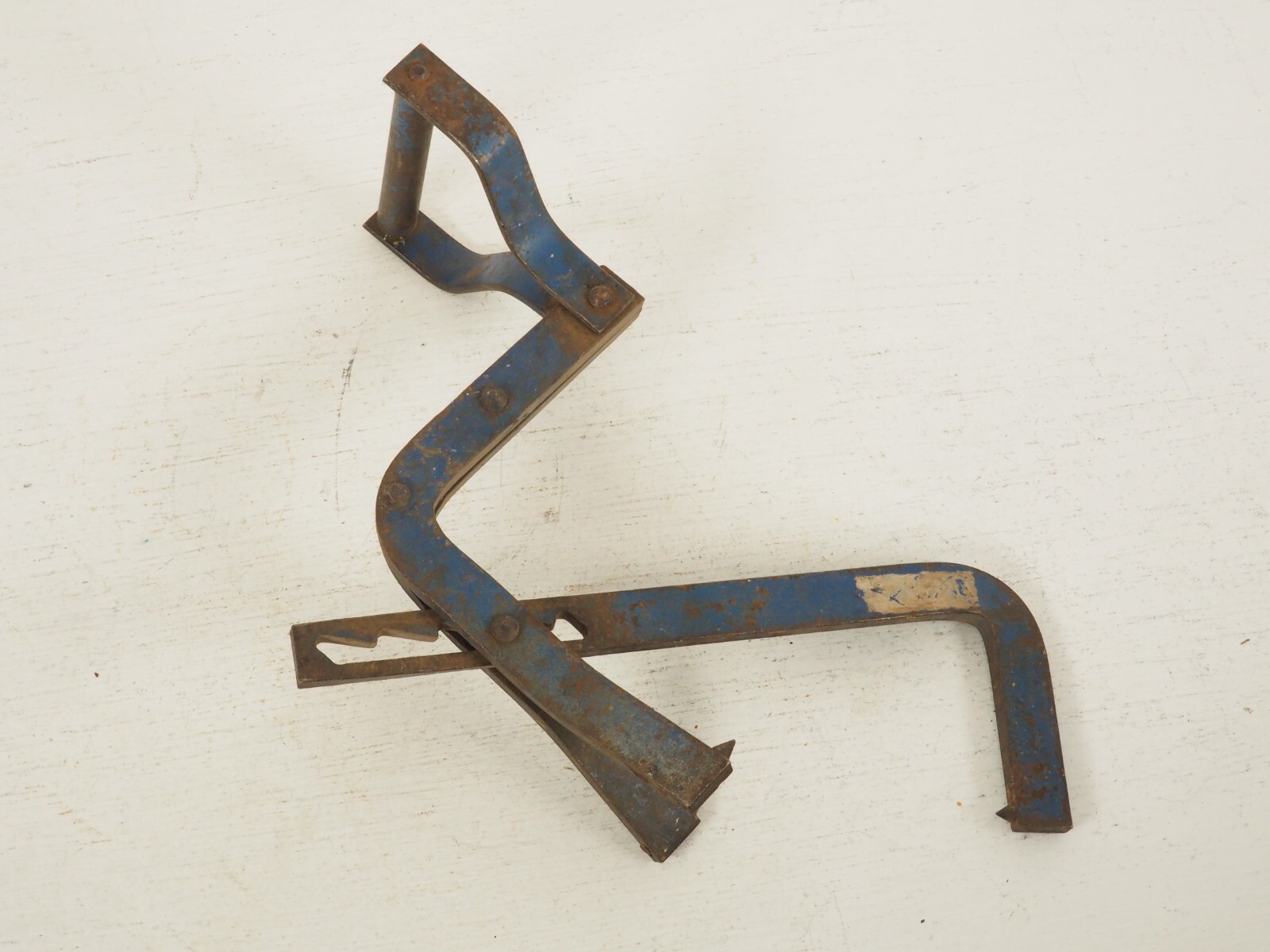 Vintage Blue Bird Battery Lifter Carrier 3 Pronged Made in USA
