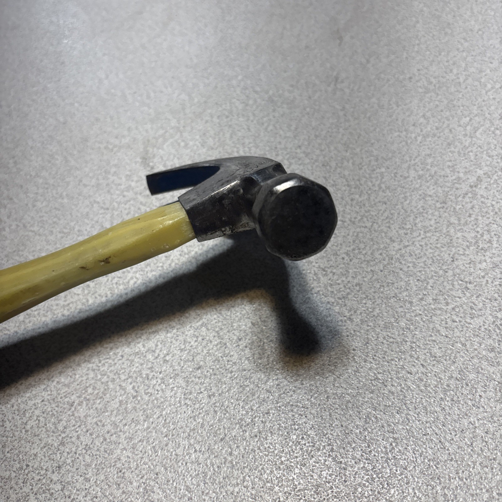Vintage VAUGHAN FS 99 16 oz Straight Claw Hammer with Fiberglass Handle