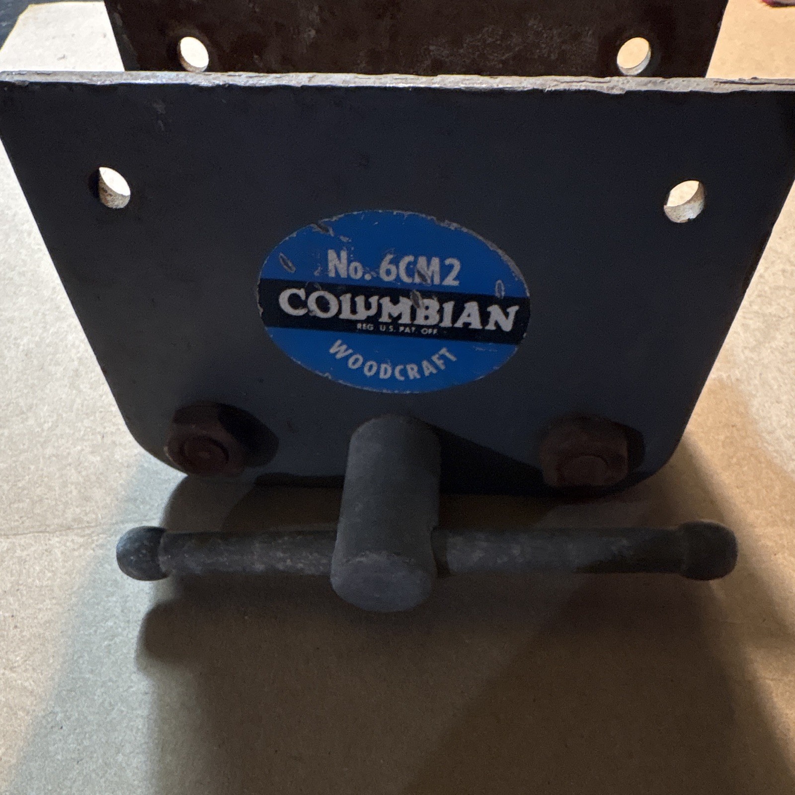 Vintage Colombian Woodcraft No 6CM2 Under mount Wood Working Vise (1) Used