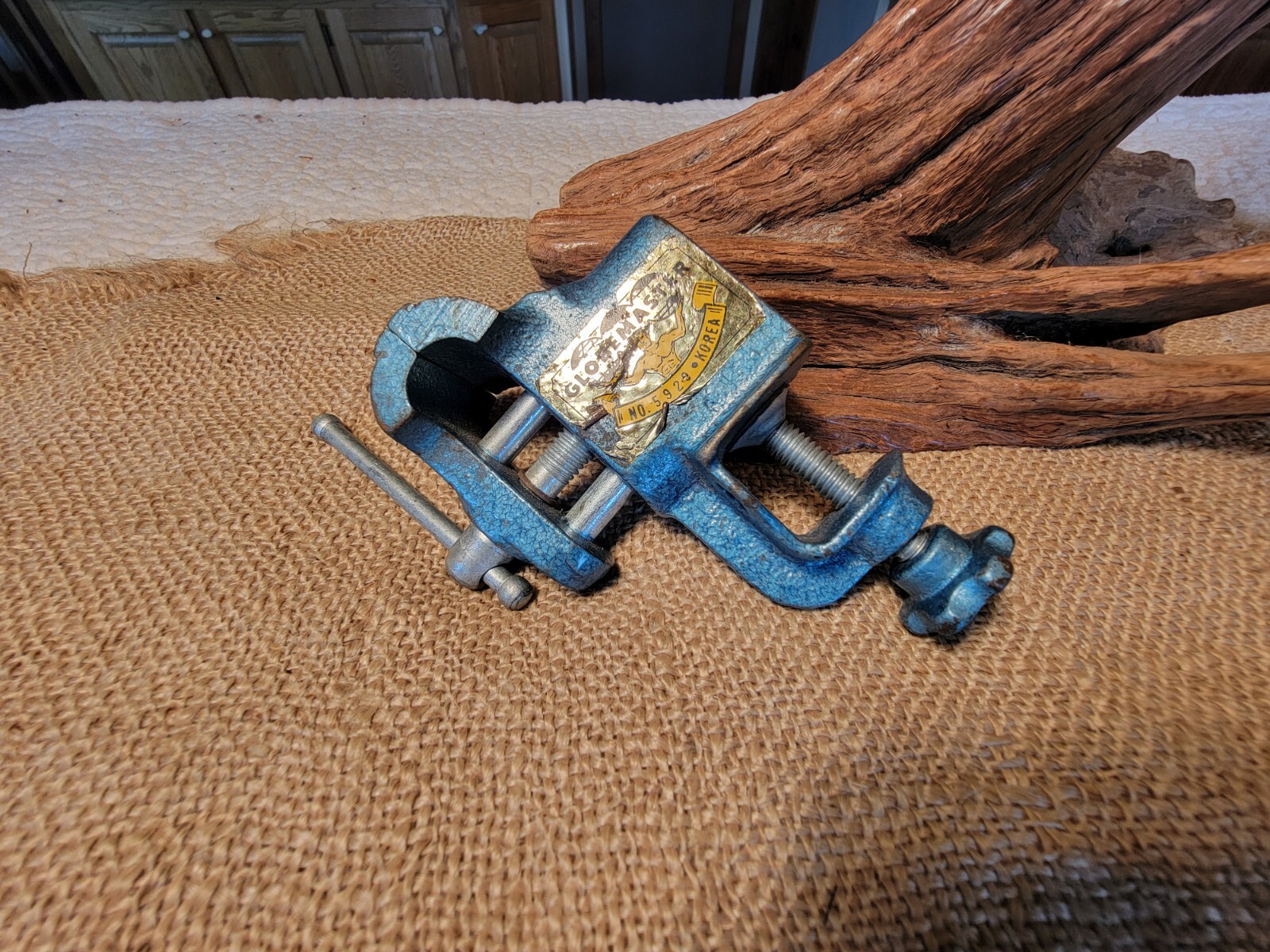 Vintage Globemaster Vice, No 5929, Korea