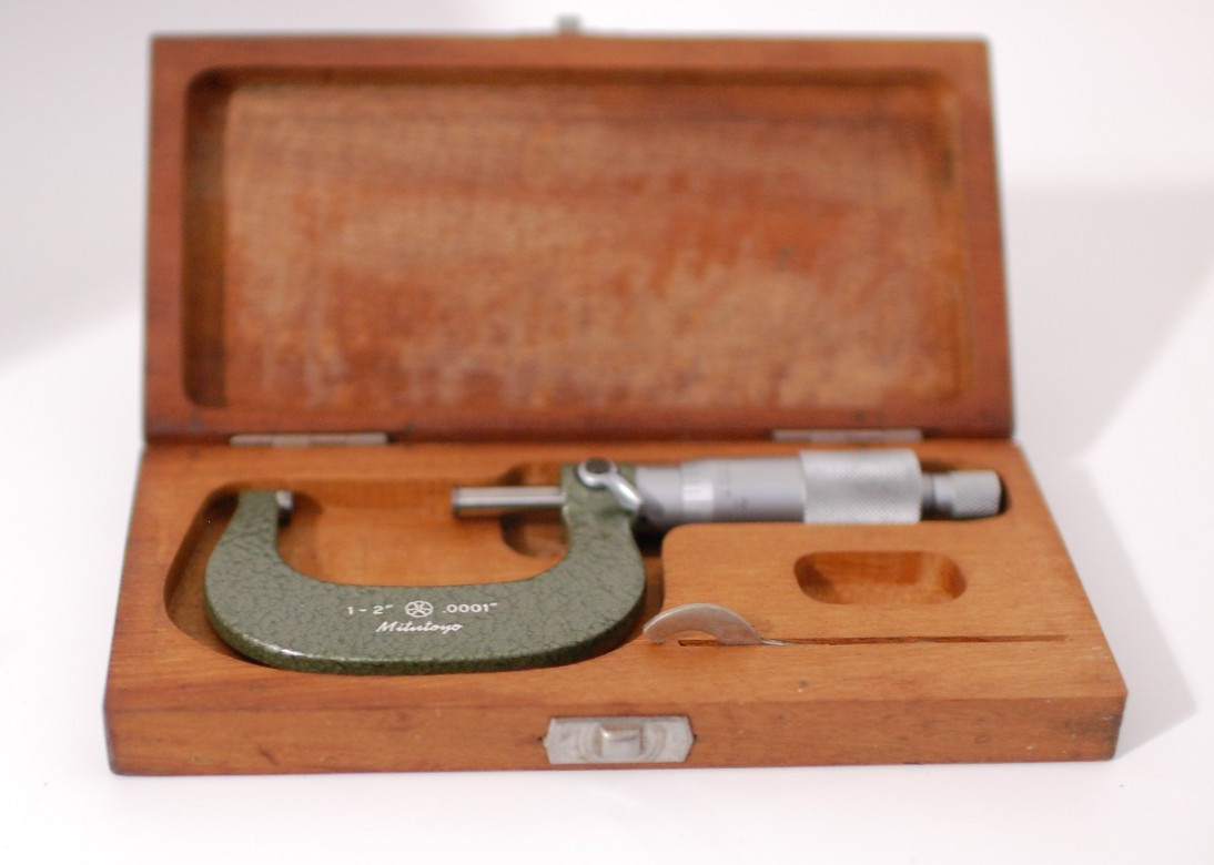 Mitutoyo No. 103-262 Micrometer 1-2″ .0001″ Precision