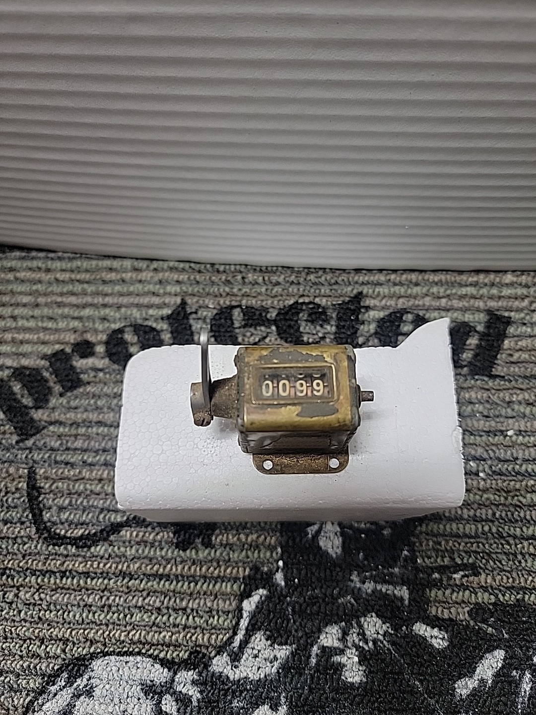 Vintage Brass 4 Digit Veeder-Root Manual Counter / 0325