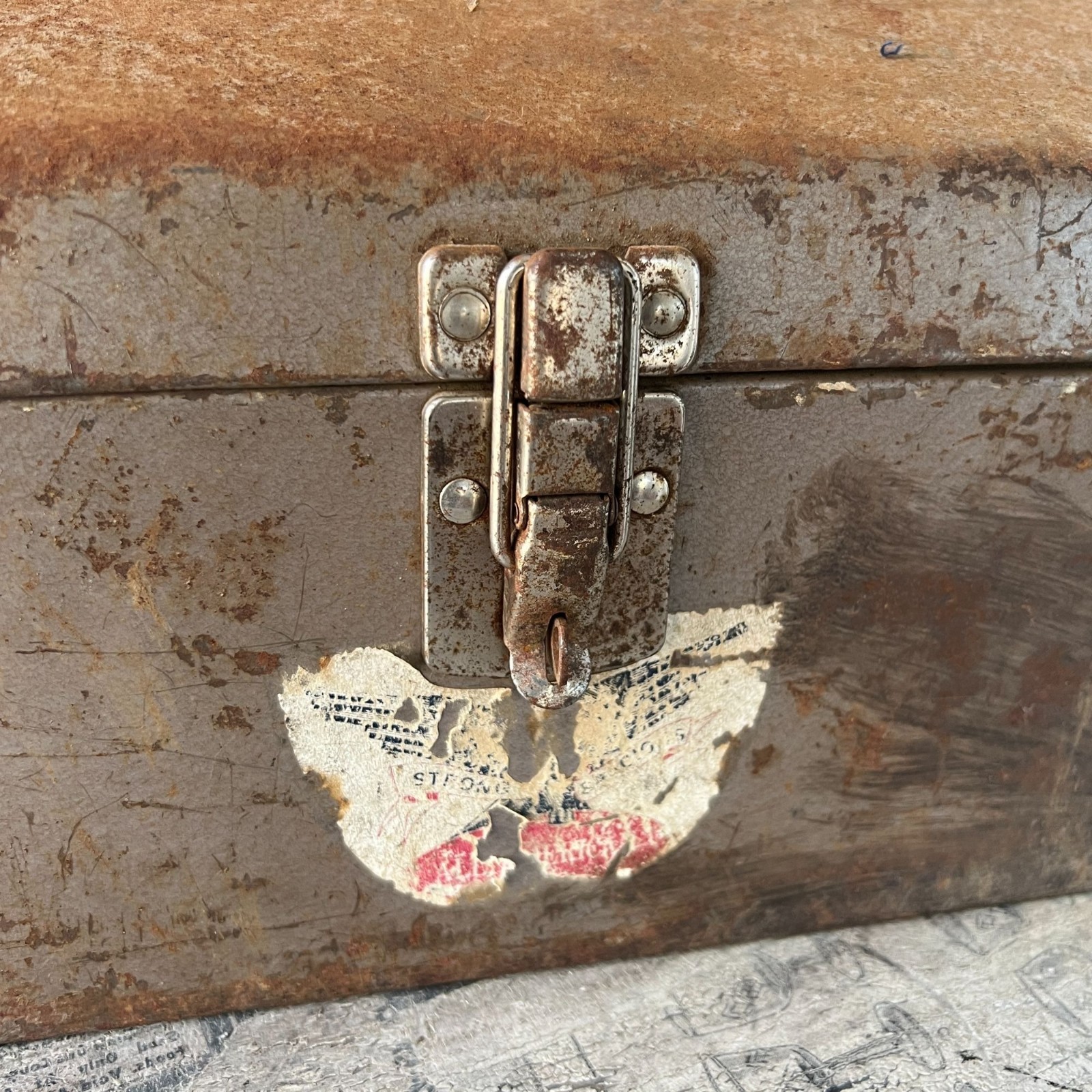 Vintage Metal Toolbox With Handle & Removable Tray 15″x8.5″x8″ Rustic Aged