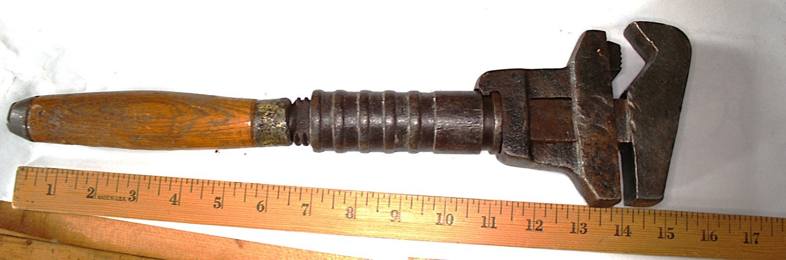 VINTAGE COMBINATION MONKEY AND PIPE WRENCH-WOODEN HANDLE