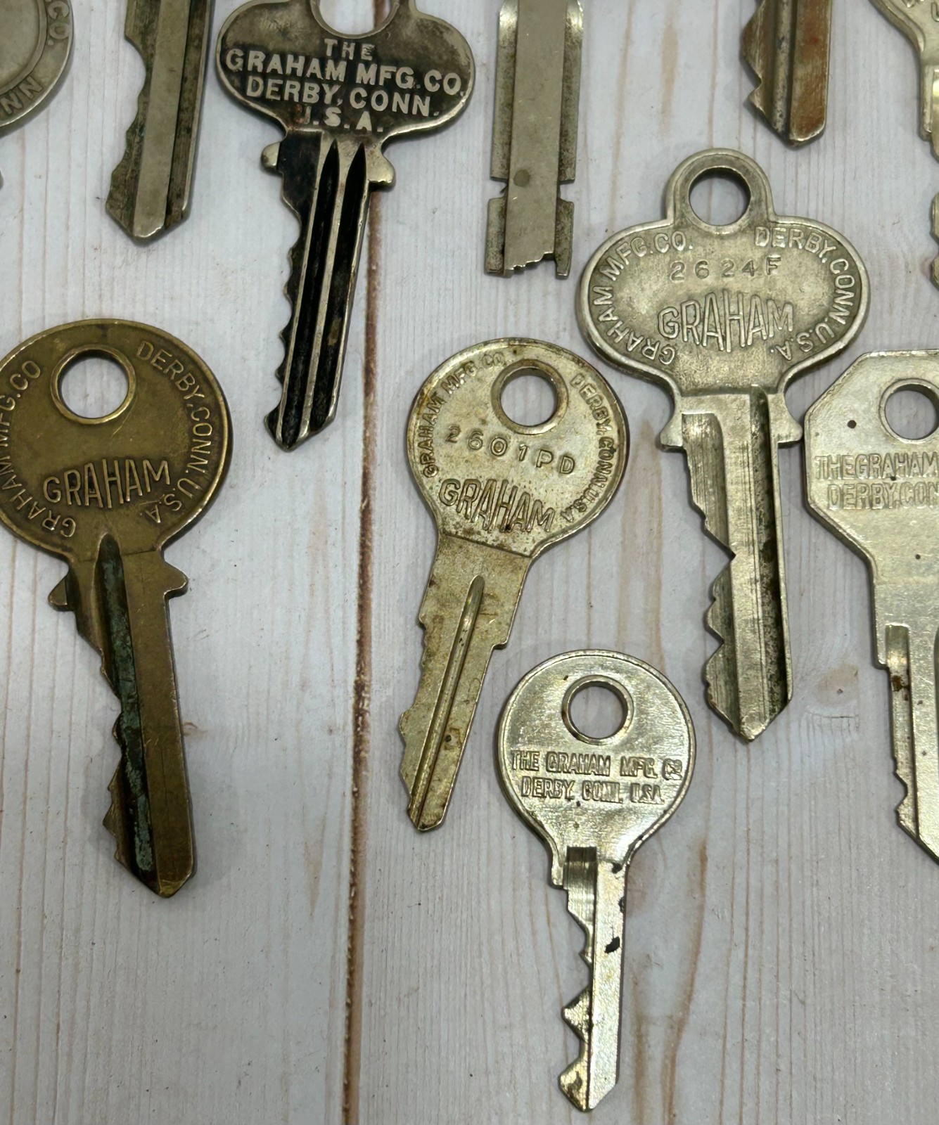 Lot of 12 Vintage Graham Mfg. Co. Keys