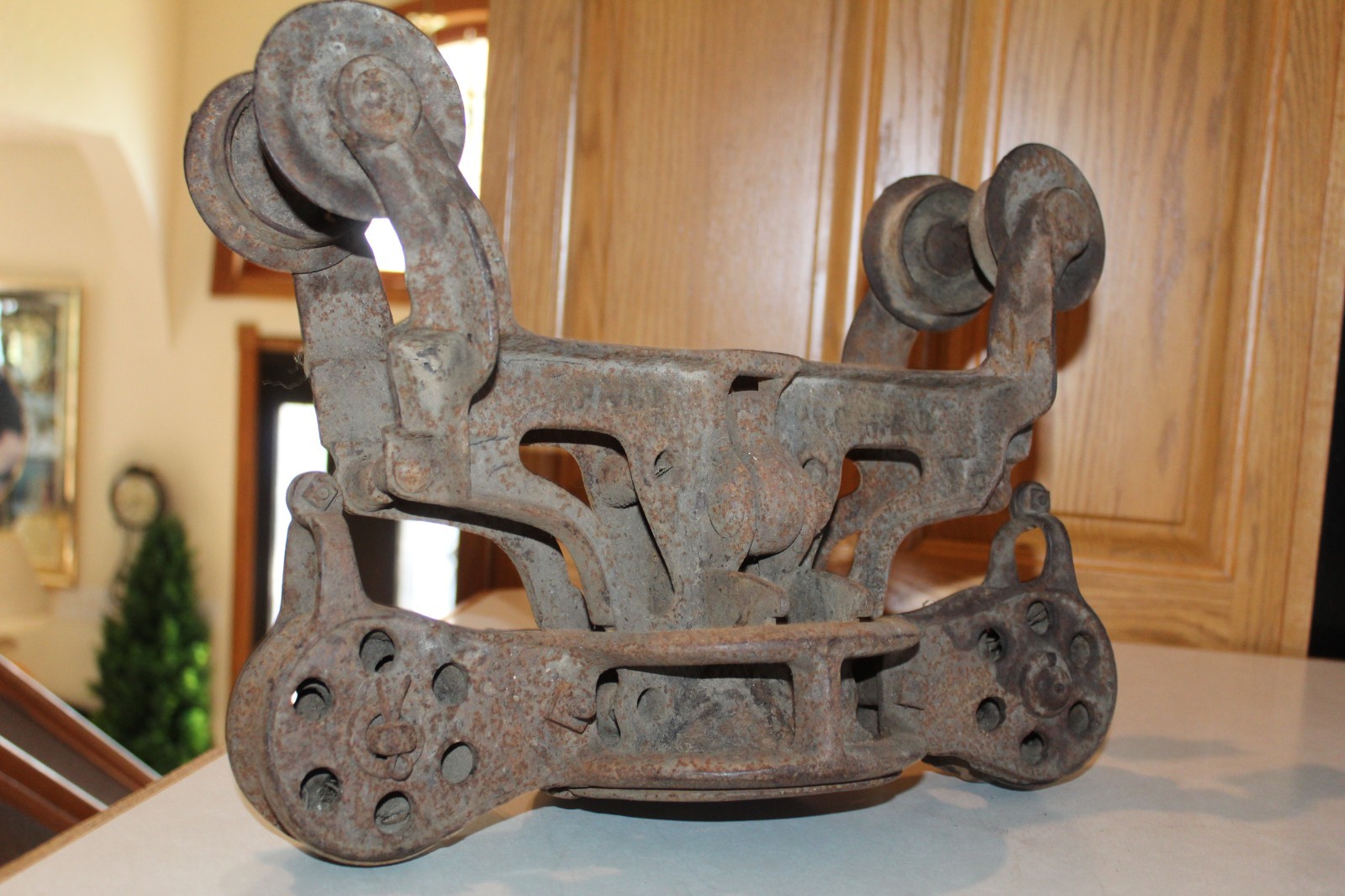 Vtg Antique Old Hay Trolley Farm Barn Repurpose Light Industrial Cast Iron Tool