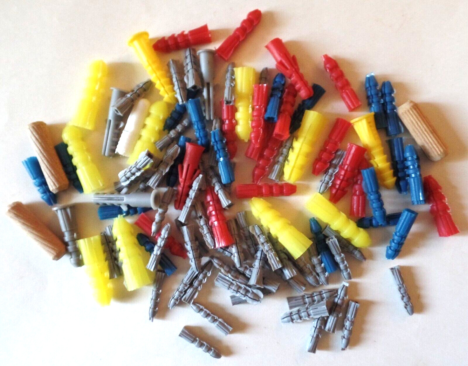 Vintage Mixed Lot of 98 Small Plastic Parts Gray Blue Red & Yellow