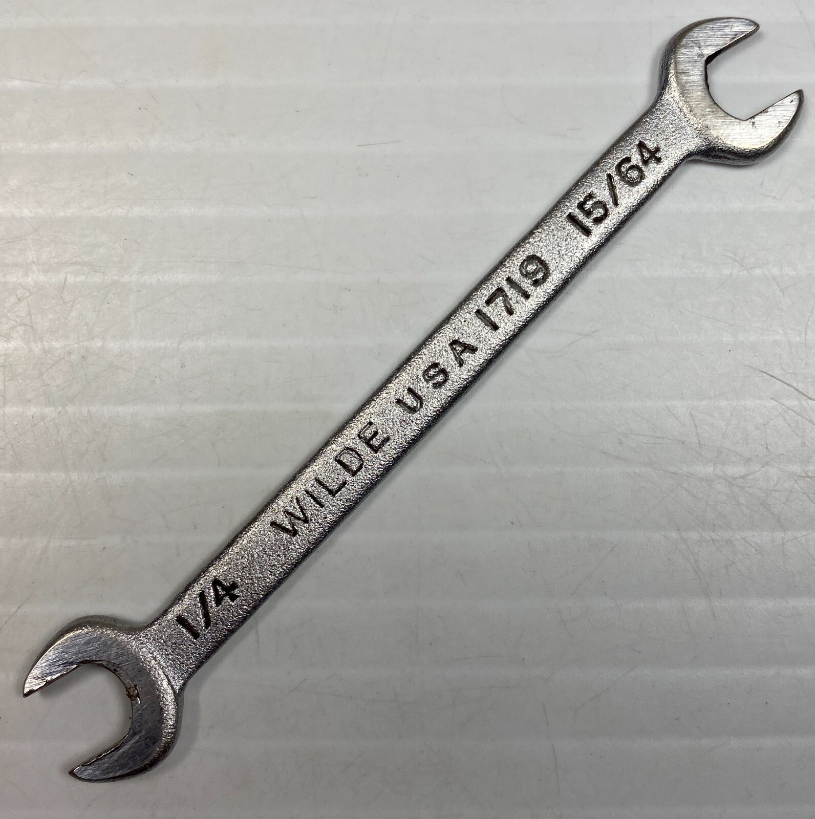 Vintage Wilde Tools 1719 – 1/4″ x 15/64″ Mini Ignition Open End Wrench USA Tool