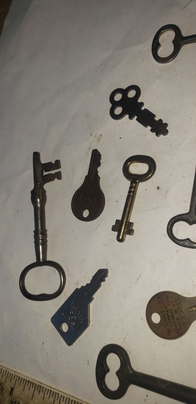 vintage mix 19 keys lot, skeleton, barrow, cabnet, lock, other Solid Steel
