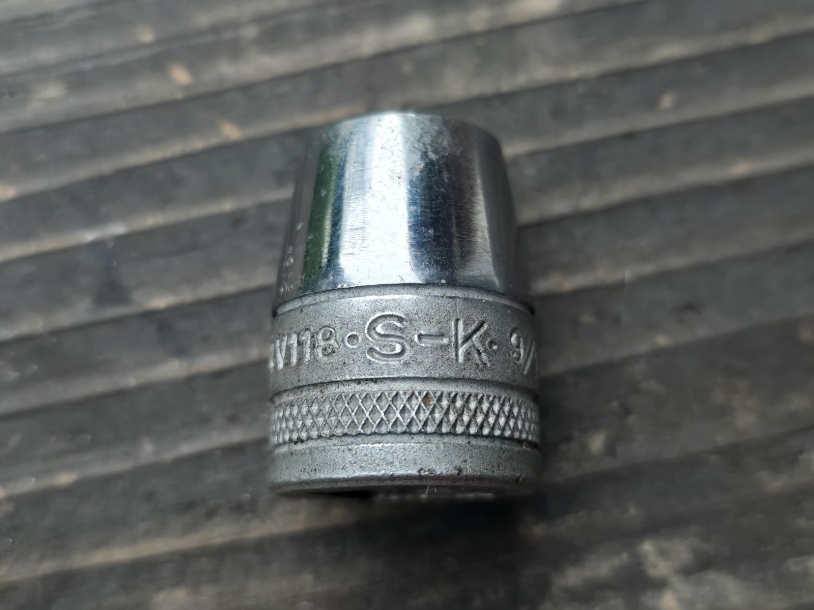 Vintage S-K Tools 4V118 Socket 9/16″ 1/2” Dr. 6 pt. USA Knurled
