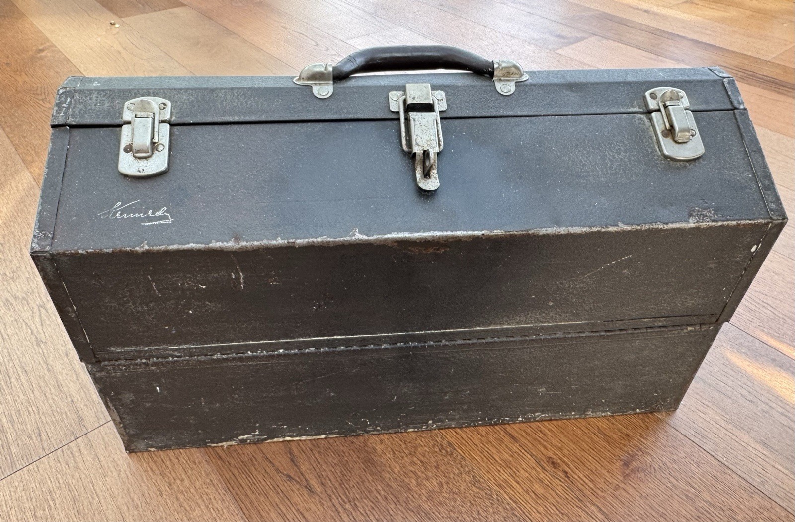 Vintage Kennedy Cantilever Tool Box 1022-517042 – Van Wert Ohio 4 Tray USA Steel