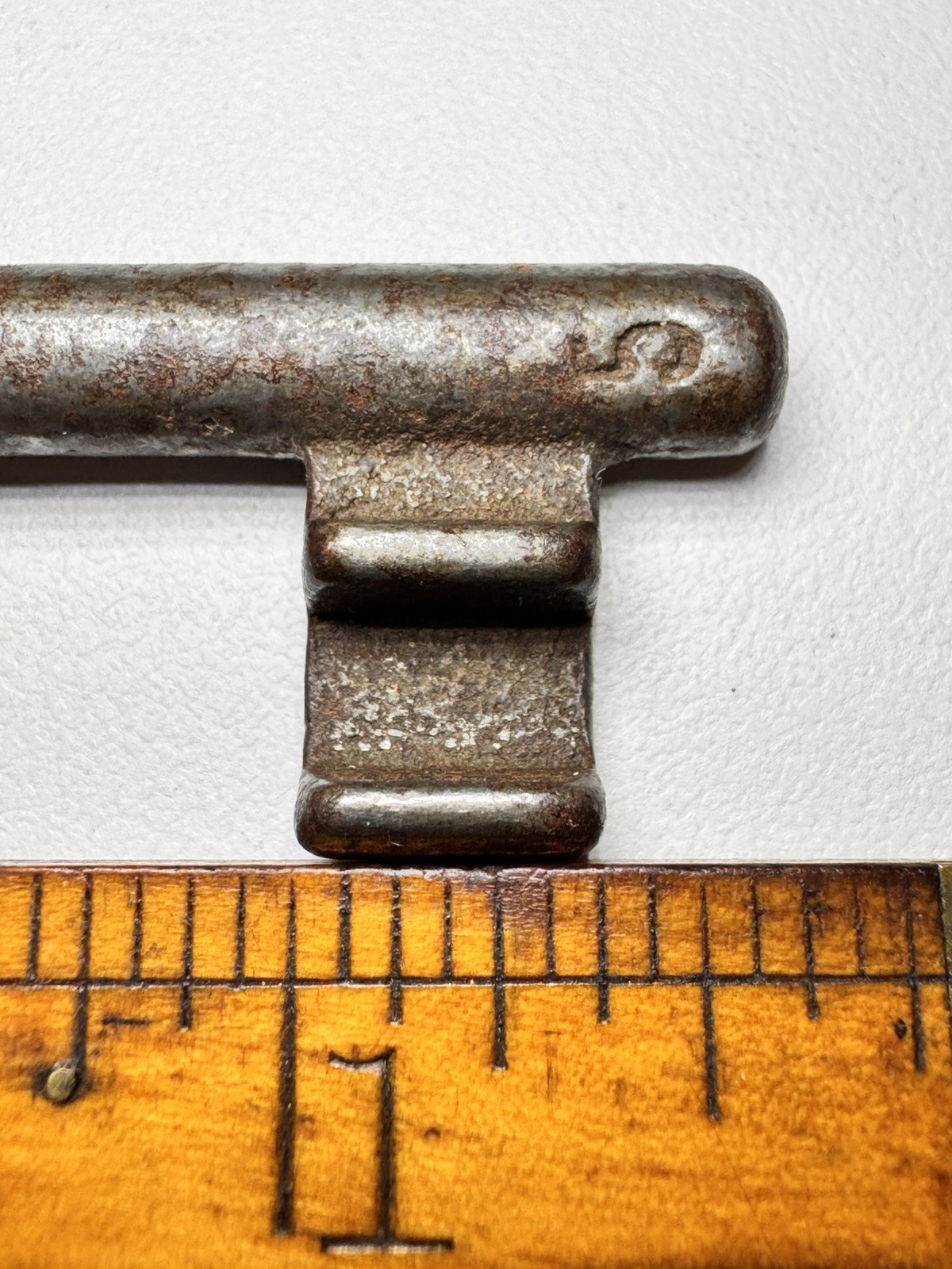 🌿 🗝️Antique Skeleton Key Solid Barrel Key authentic Antique Key!
