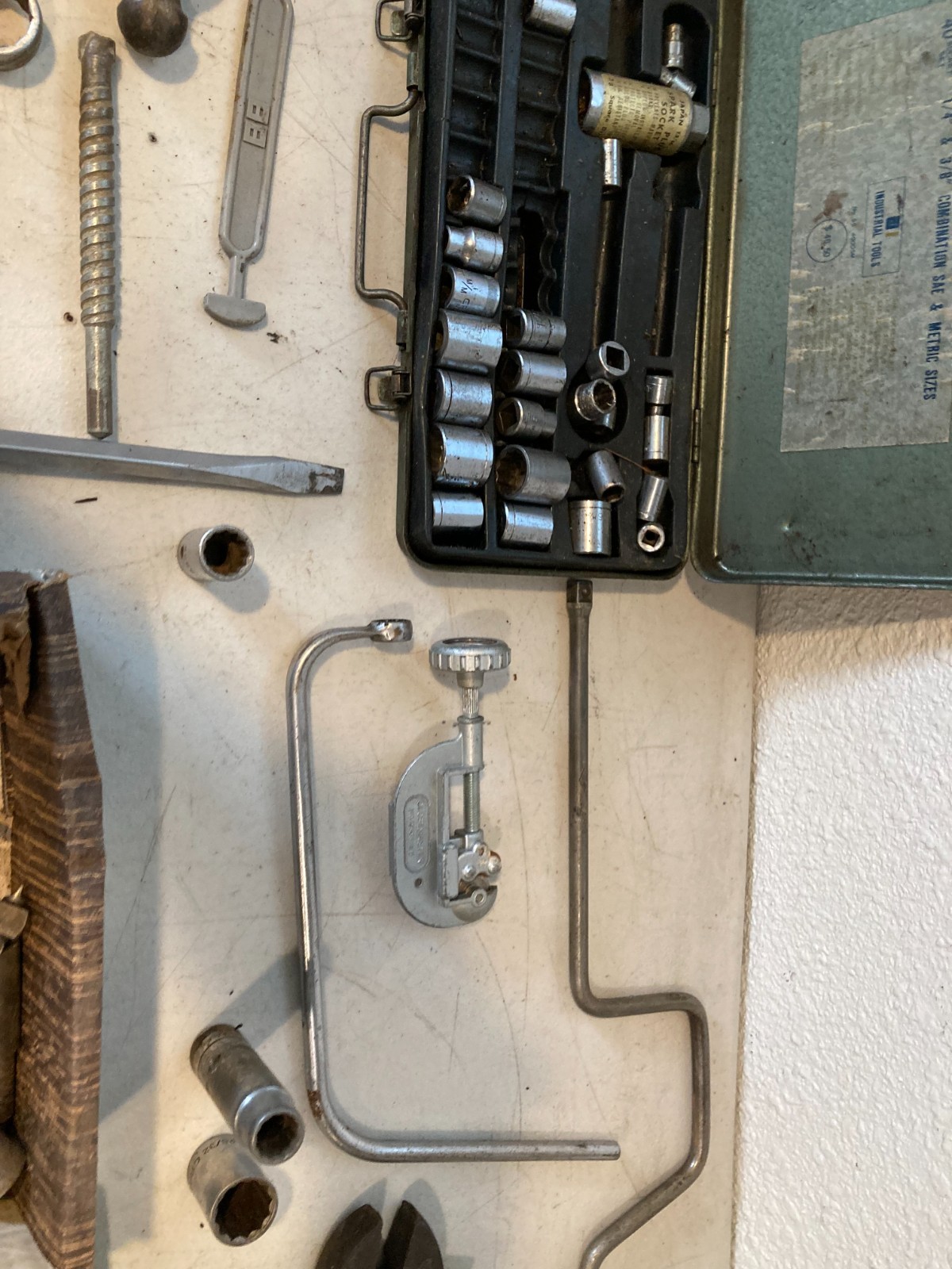 Large Mixed Mechanics Tool Lot Sockets, Ratchets, Wrenches, Hammer, Etc