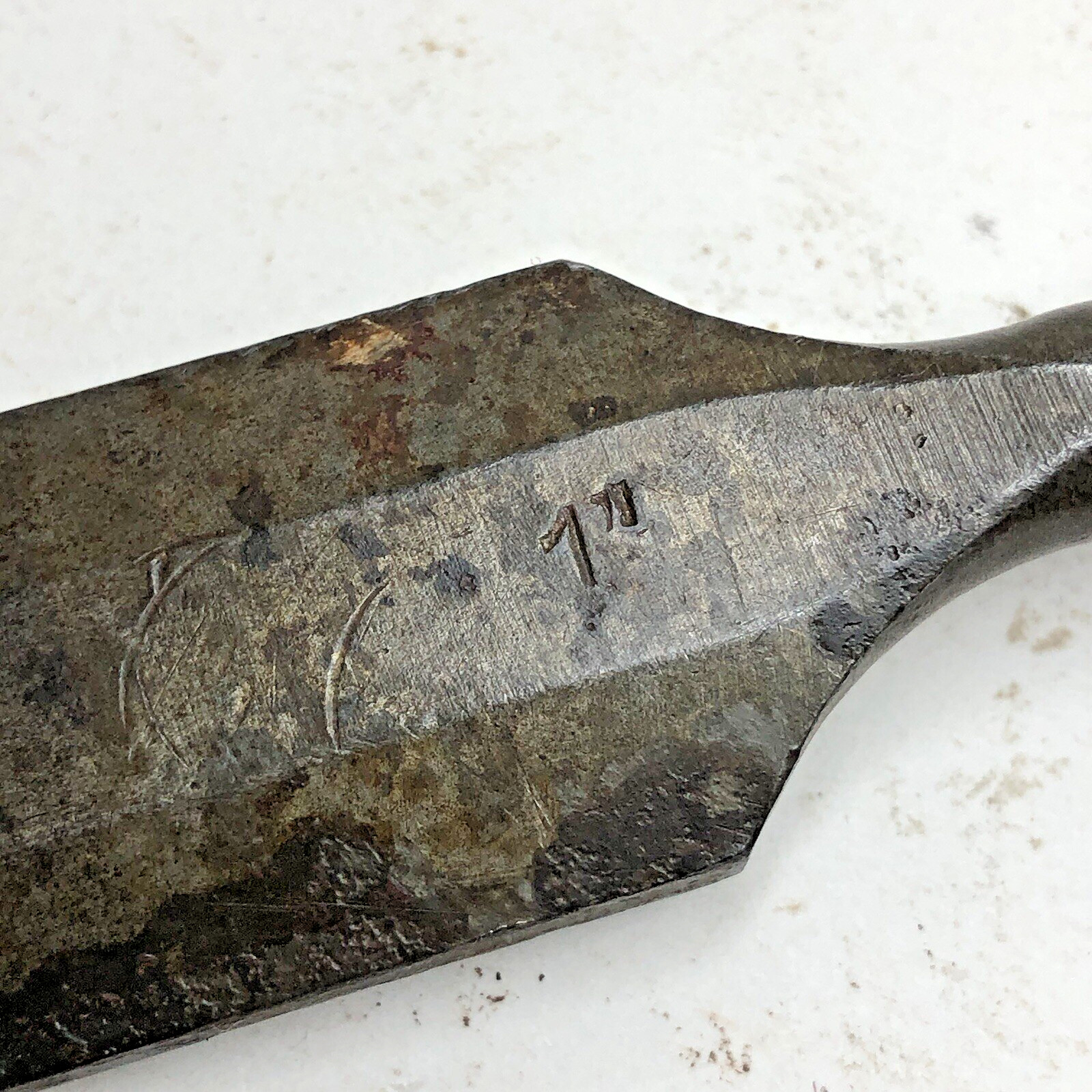Vintage EA Berg Eskilstuna 1″ inch Woodworking Wood Chisel Made in Sweden