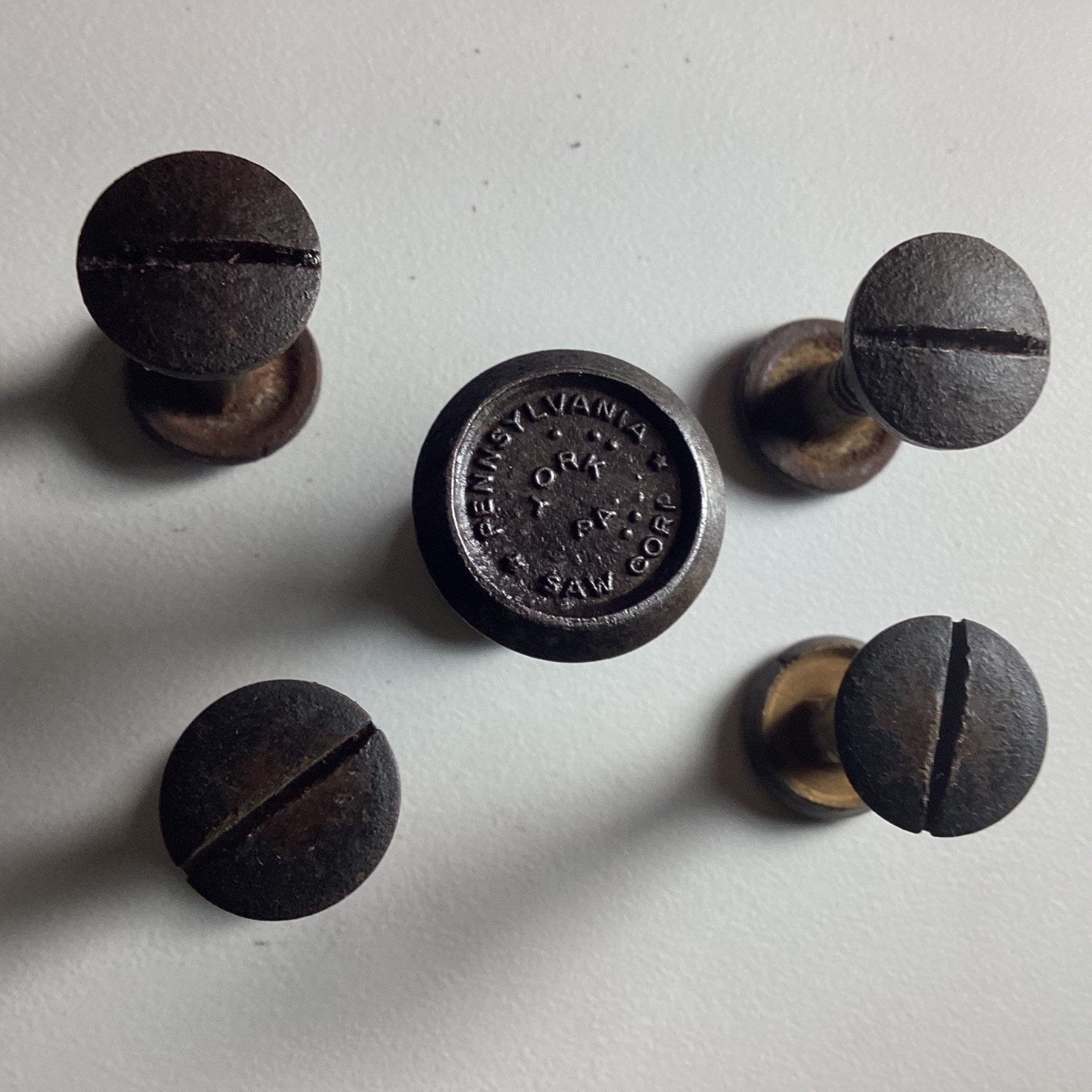 VTG. Pennsylvania Saw Corp. York PA. hand saw medallion w/4 bolts/screws