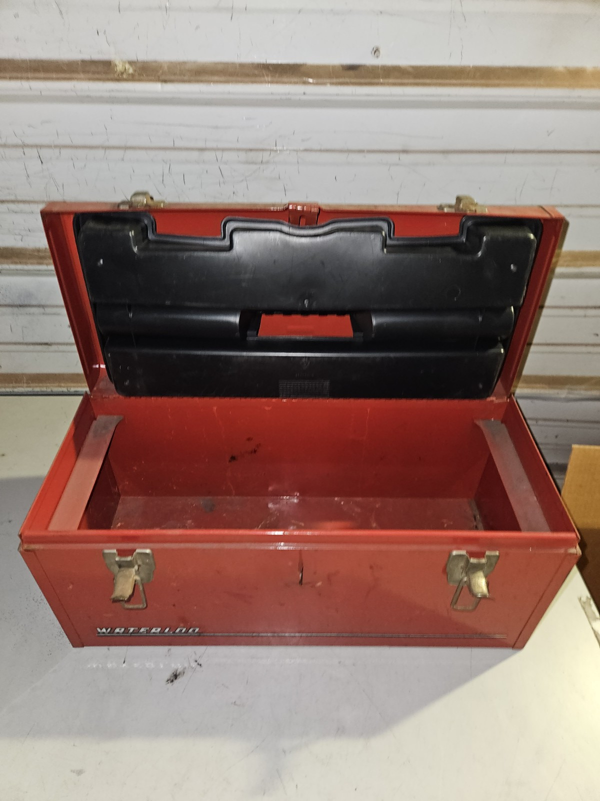 20″ Waterloo Toolbox