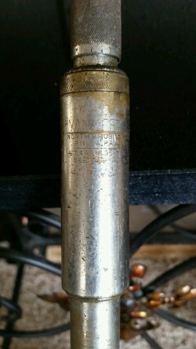 2 VINTAGE SCREWDRIVERS YANKEE NO. 31 and Chevron A121