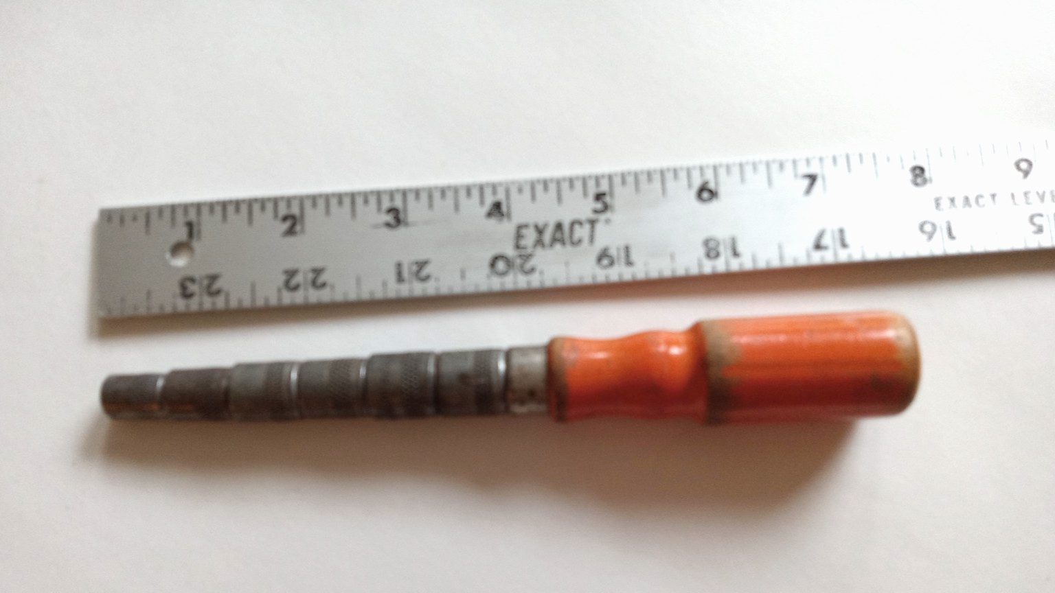 VINTAGE INDESTRO HEX DRIVE SPINNER w/ 6 SOCKETS Orange Wood Handle
