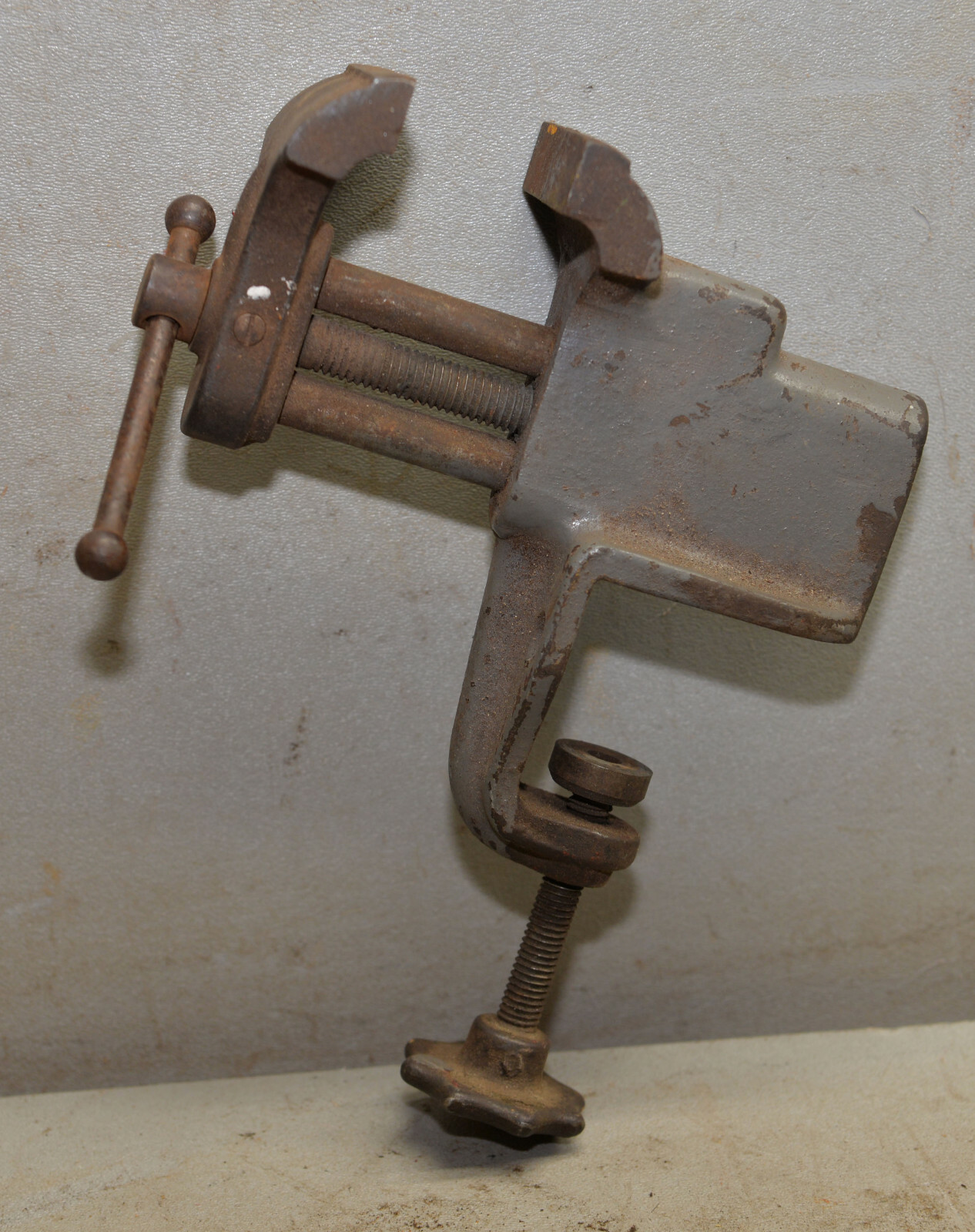 Jewelers bench vise 2 1/2″ wide jaw collectible precision jewelry making tool