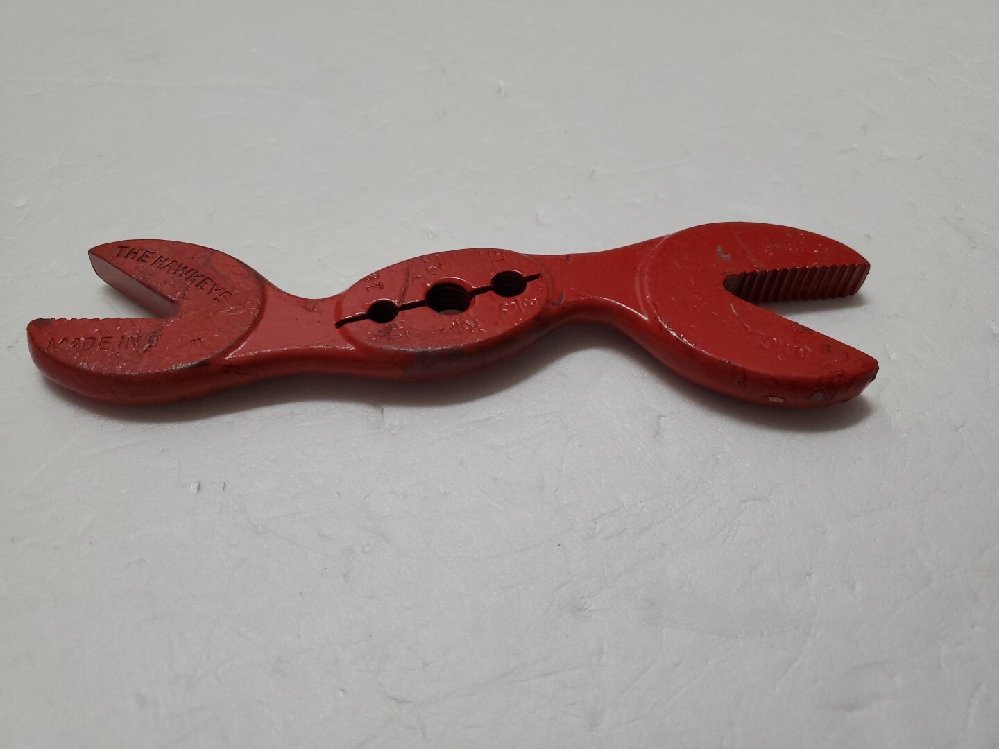 Vintage The Hawkeye Double Alligator Wrench With Threading Dies – Made in Usa