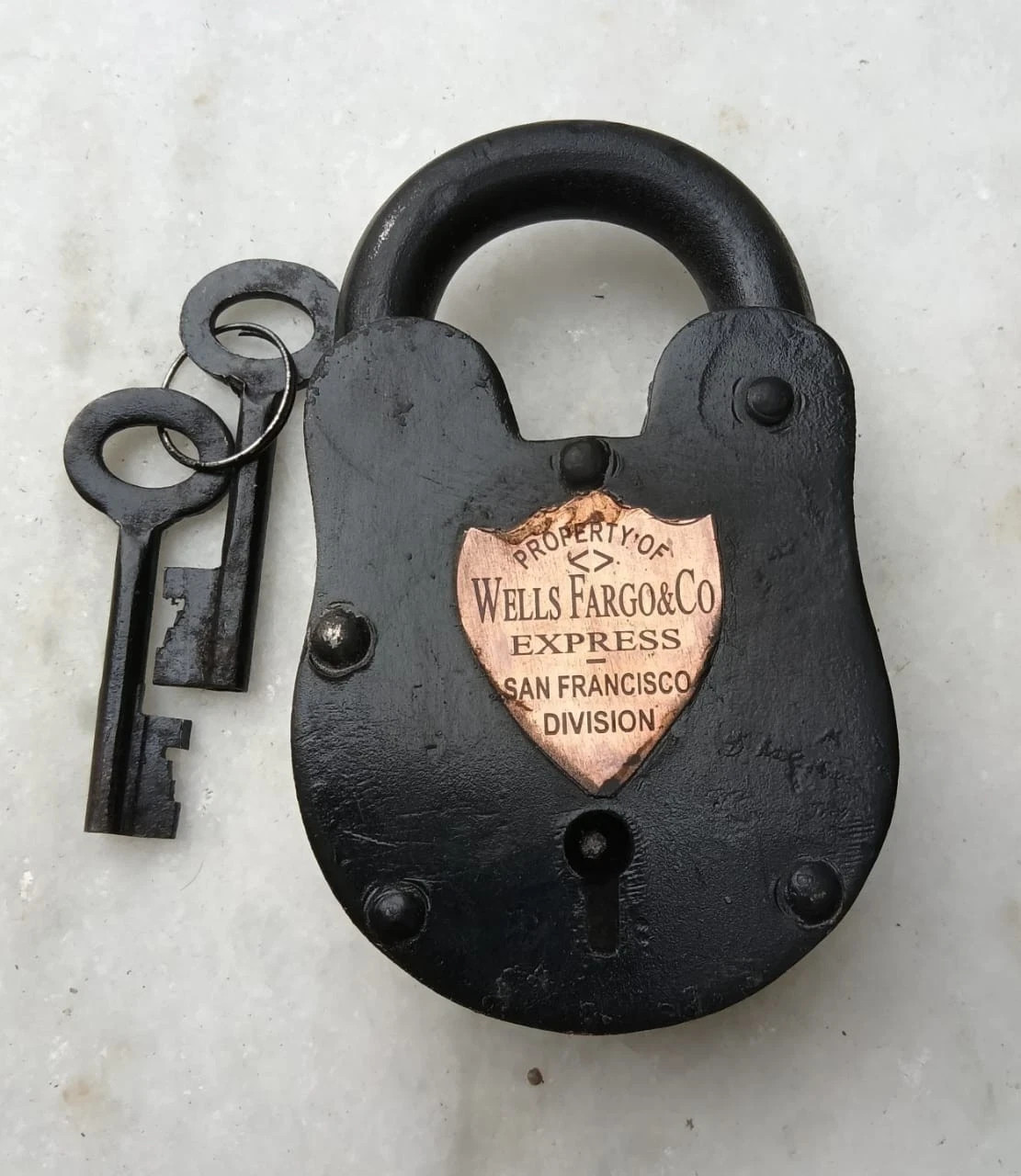 Antique Style Padlock 5” Wells Fargo – Lock and 2 Key Old Vintage Style Lock